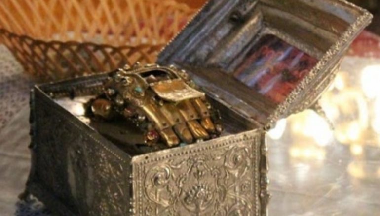 Υποδοχή Τιμίας Χειρός Αγ. Ιωάννου Χρυσοστόμου και πρόγραμμα ονομαστηρίων Μητροπολίτη Μεσσηνίας