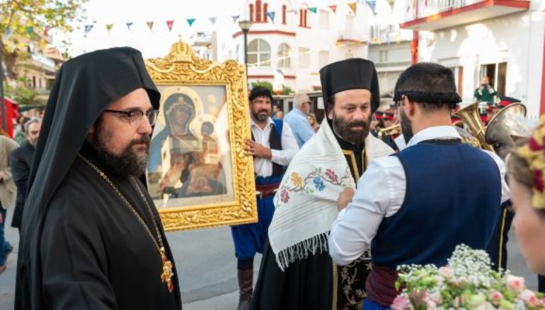 Τα Χανιά υποδέχτηκαν την Εικόνα της Παναγίας του Τιχβίν