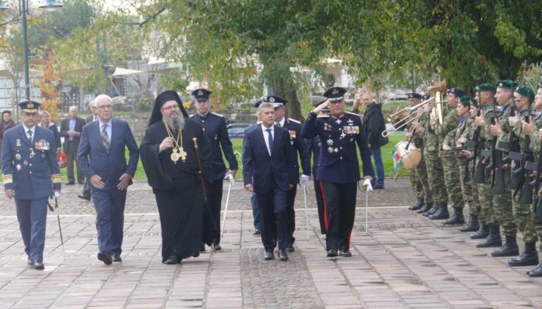 Η εορτή των Ενόπλων Δυνάμεων στη Λάρισα