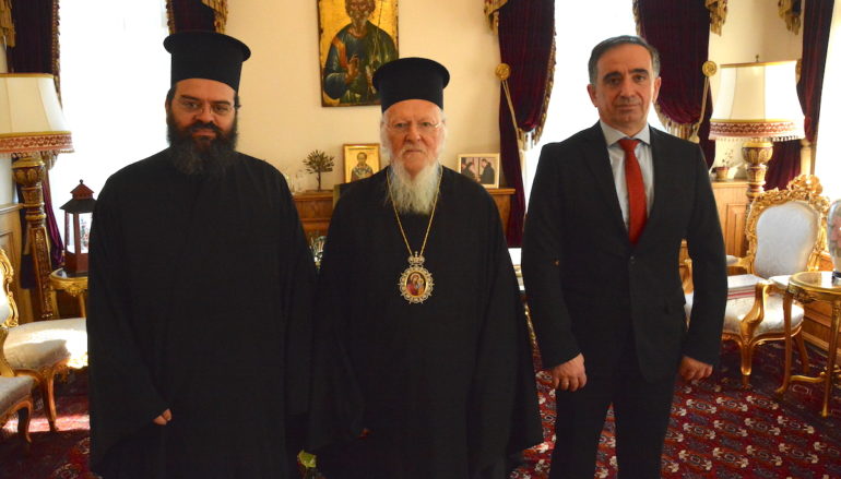 Ο Οικ. Πατριάρχης σε δομή παροχής περίθαλψης και στήριξης προσφύγων
