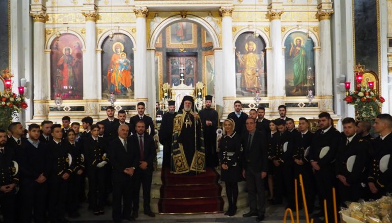 Πανηγυρικός Εσπερινός του Αγίου Νικολάου στο νησί της Σύρου