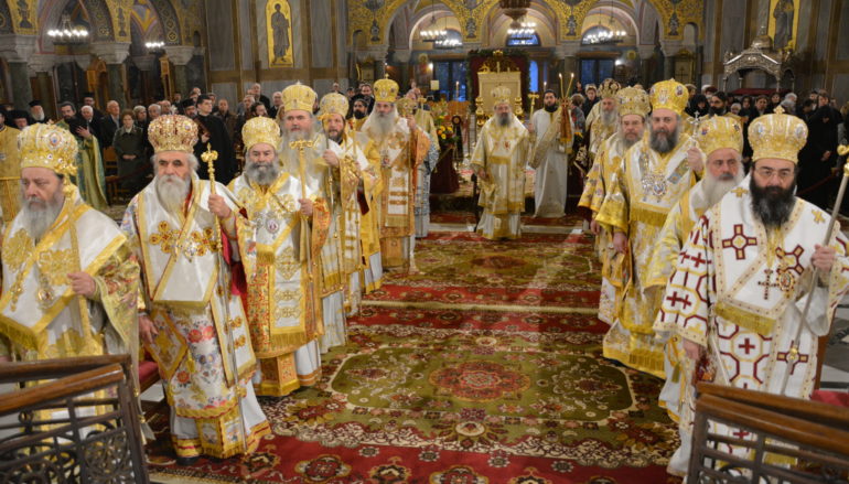 Λαμπρά τα ονομαστήρια του Μητροπολίτη Πατρών Χρυσοστόμου