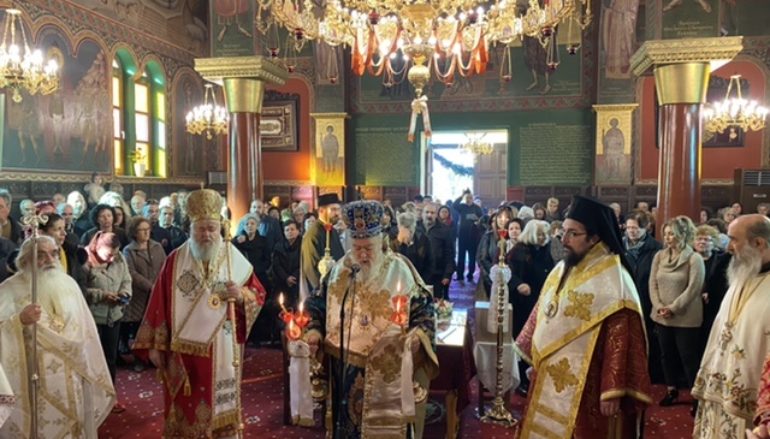 Πολυαρχιερατικό Συλλείτουργο στον Άγιο Χαράλαμπο Λενταριανών