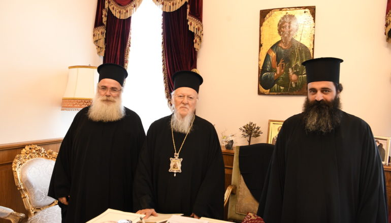 Ο Μητροπολίτης Ιεραπύτνης με το νέο Πρωτοσύγκελλό του στο Φανάρι