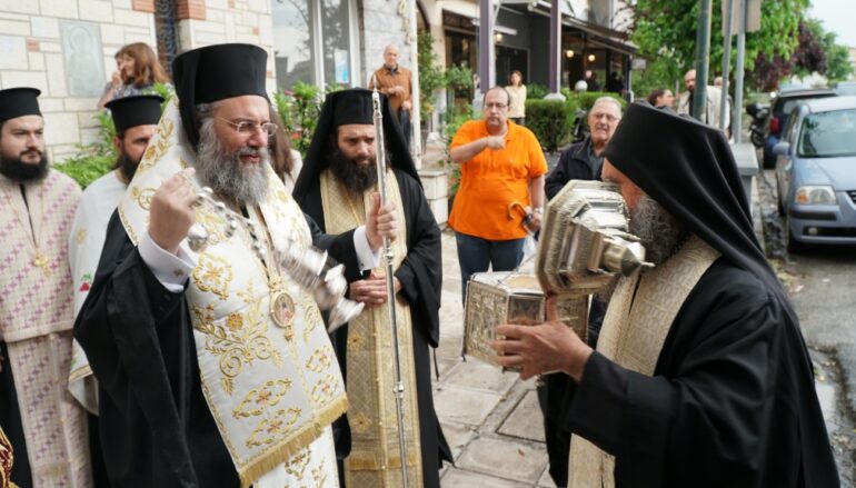 Τα Τρίκαλα υποδέχθηκαν την Κάρα του Αγίου Βησσαρίωνος
