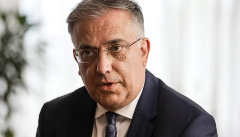Θεοδωρικάκος: “Αβάσιμο το έγγραφο για τα Ι. Μυστήρια κατά την περίοδο της καραντίνας”