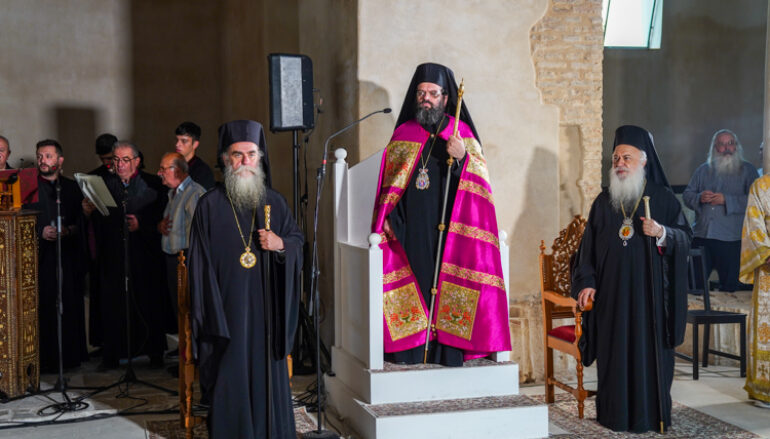 Εσπερινός των Αποστόλων Παύλου και Πέτρου στην Ι. Μητρόπολη Βεροίας