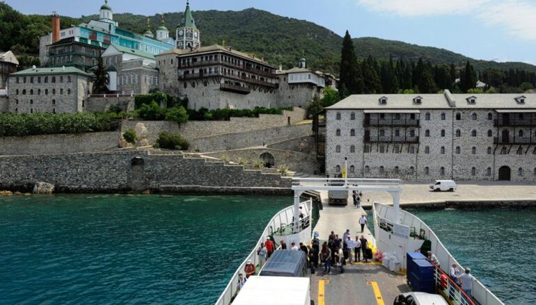 Άνοιξε σήμερα για τους προσκυνητές το Άγιον Όρος