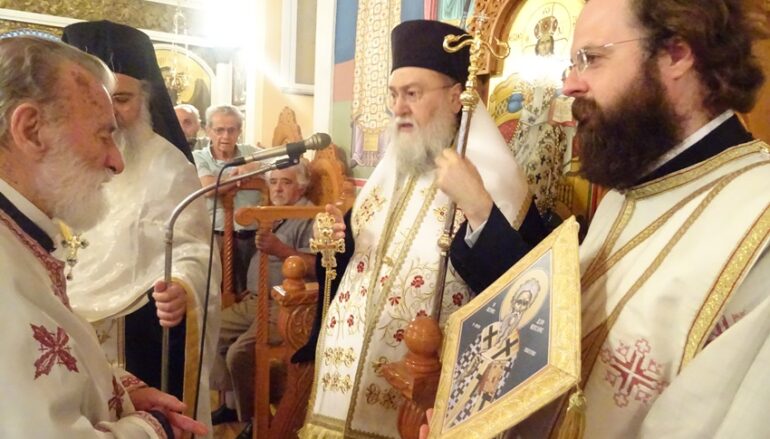 Χειροθεσία Οικονόμου από τον Μητροπολίτη Κορίνθου Διονύσιο
