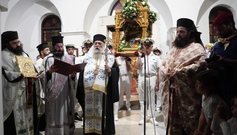 Σύμπασα η Νάξος τίμησε τον Πολιούχο της Άγιο Νικόδημο