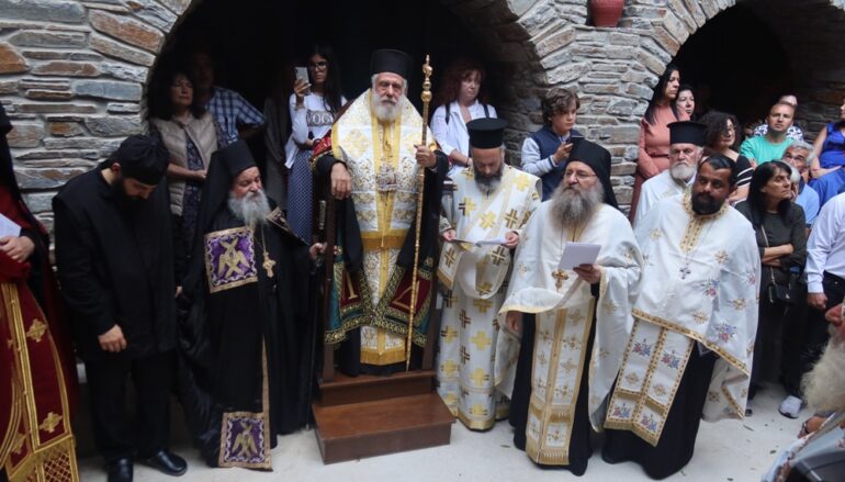 Λαμπρός ο Εσπερινός στην Ι. Μονή Αγίας Μαρίνης Άνδρου