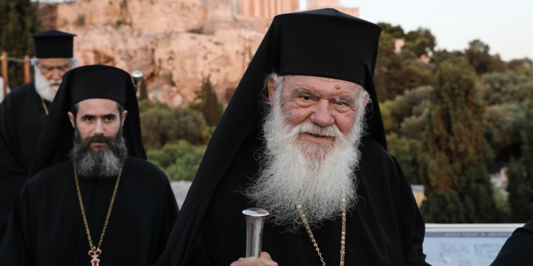 Τουρκικά ΜΜΕ: «Προκλητικός και θρασύς» ο Αρχιεπίσκοπος Ιερώνυμος