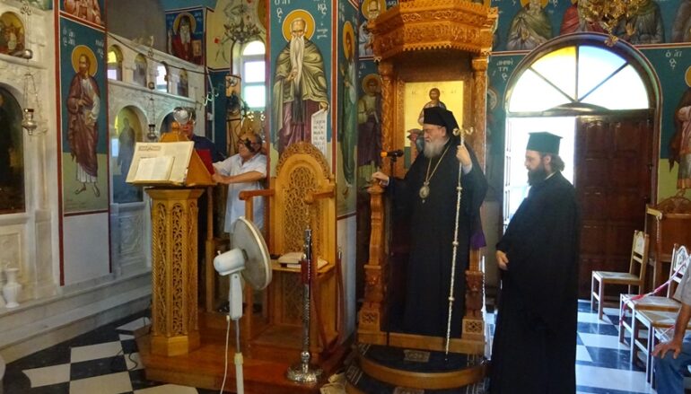 Ιερές Παρακλήσεις στην Ιερά Μητρόπολη Κορίνθου