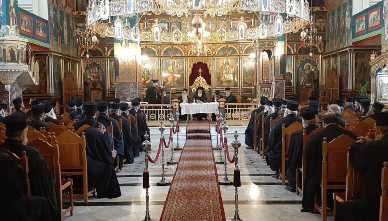 Ιερατική Σύναξη στον Μητροπολιτικό Ναό Παναγίας Φανερωμένης Αιγίου