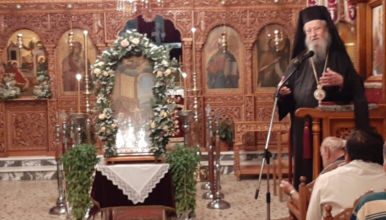 Ο Μητροπολίτης Καρυστίας στον Ι. Ναό Γεννήσεως της Θεοτόκου Αλιβερίου