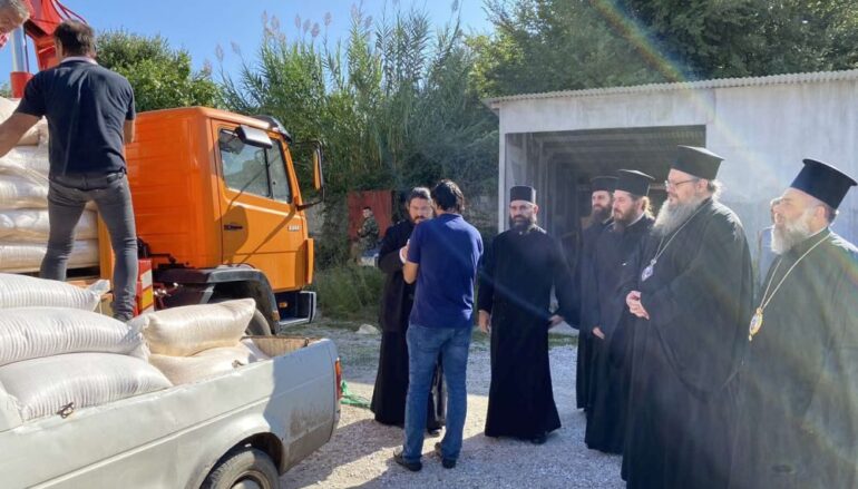 Προσφορά εφοδίων για κτηνοτρόφους της Καρδίτσας από την Ι. Μ. Λαρίσης
