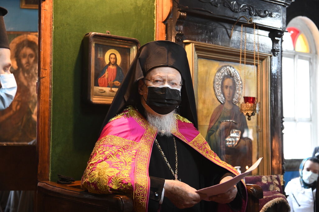 Οικ. Πατριάρχης: “Aνυπόστατα και υποβολιμαία όσα διαδίδονται περί «παπικών αξιώσεων»”