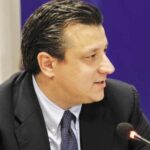 Δερμιτζάκης: «Είναι τραγικά λάθος να είναι προτεραιότητα η Εκκλησία και όχι τα σχολεία»