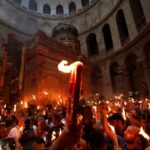 Με 12 αεροσκάφη η μεταφορά του Αγίου Φωτός σε όλη την Ελλάδα