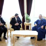 Ο Υφυπουργός Εθνικής Άμυνας στον Αρχιεπίσκοπο Κύπρου