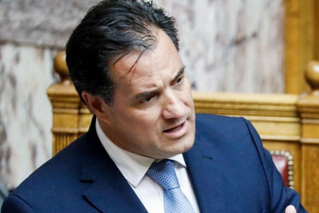 Γεωργιάδης: “Ακατάλληλος ο Μόσιαλος να πείσει τους πιστούς να εμβολιαστούν”