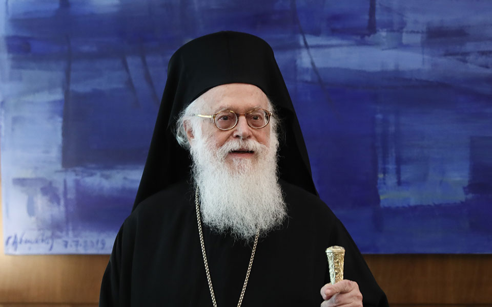 Ο Αρχιεπίσκοπος Αλβανίας για τα εκκλησιαστικά θέματα Ουκρανίας και Αφρικής