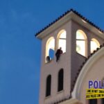 Αιγάλεω: Άντρας απειλεί να αυτοκτονήσει από καμπαναριό εκκλησίας