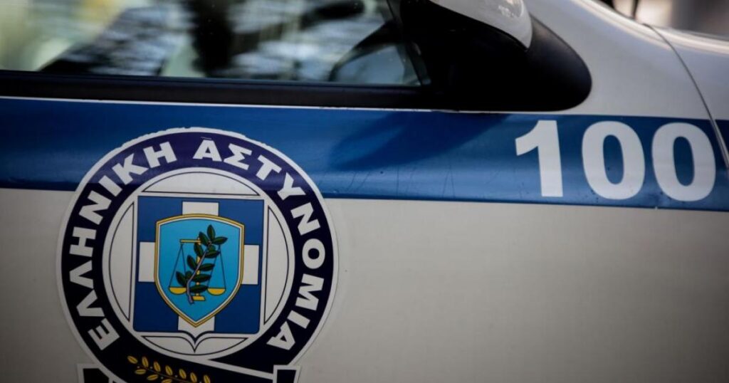 Εντοπίστηκαν σε μονή στην Αττική εικόνες και ξυλόγλυπτα που είχαν κλαπεί στην επαρχία