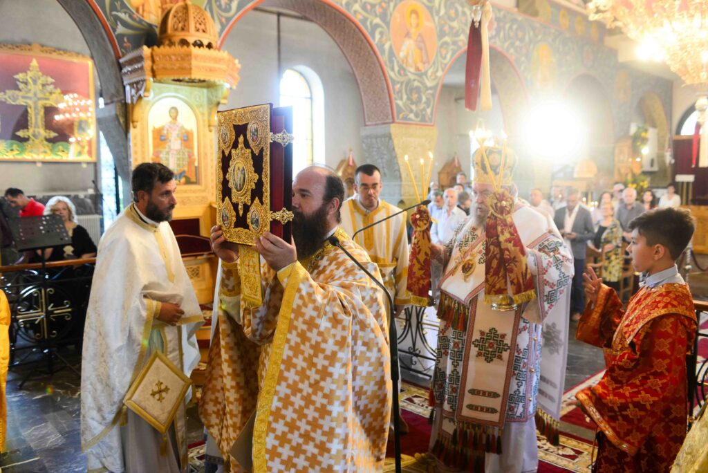 Η εορτή των Ισαποστόλων Αγίων Κωνσταντίνου και Ελένης στην Ι. Μ. Μεσσηνίας
