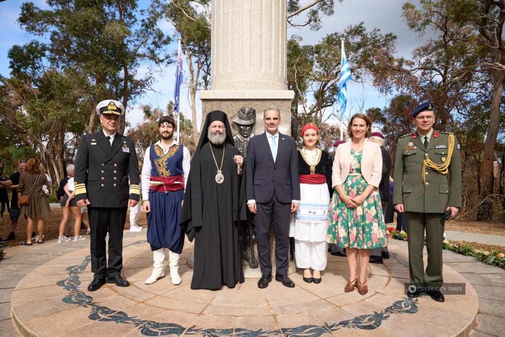 Ο Αρχιεπίσκοπος Αυστραλίας στα αποκαλυπτήρια Μνημείου για τη Μάχη της Κρήτης στην Πέρθη