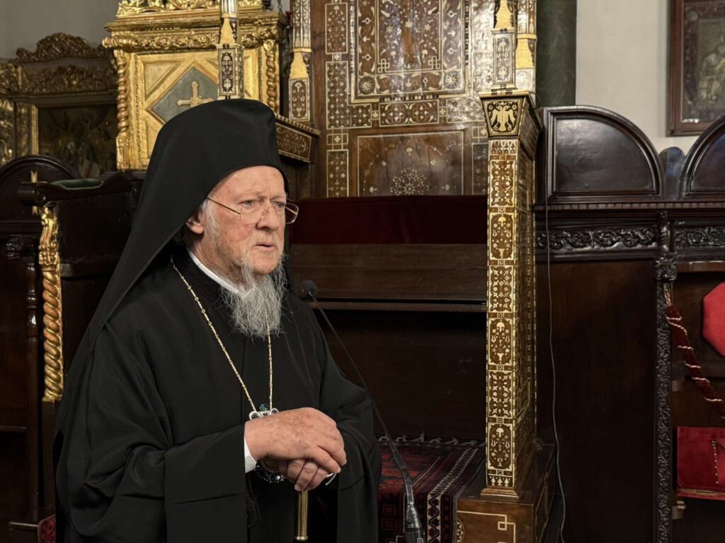 Οικ. Πατριάρχης: “Δεν θα μπορούσαμε ποτέ να συνταυτιστούμε με τις άκρως προσβλητικές απόψεις Ιεράρχη του Οικουμενικού Θρόνου” 