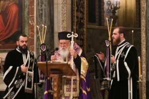Η Ακολουθία των Παθών στον Ιερό Μητροπολιτικό Ναό Αθηνών