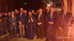 Νυχτερινό ευλαβικό προσκύνημα στον Κήπο των Ηρώων