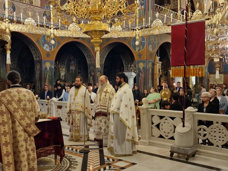 Αρχιερατική Θ. Λειτουργία για τους εξεταζομένους μαθητές στην Δράμα
