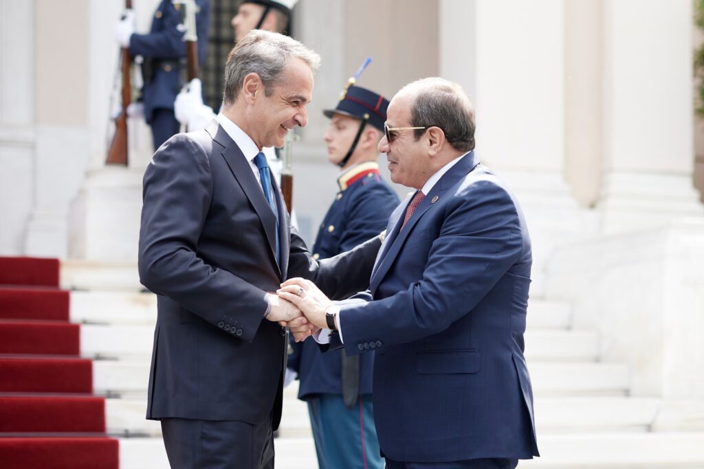 Tηλεφωνική επικοινωνία του Πρωθυπουργού με τον Πρόεδρο της Αιγύπτου
