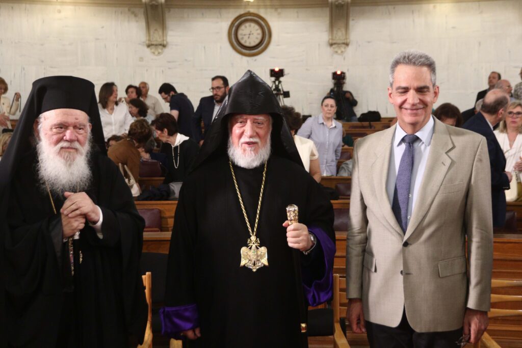 Ο Αρχιεπίσκοπος στην παρουσίαση του βιβλίου του Καθολικού Αράμ Α’ με τίτλο: “Η Αρμενική Εκκλησία”