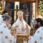 Πανηγυρική Θεία Λειτουργία στον Άγιο Θεράποντα Ζωγράφου