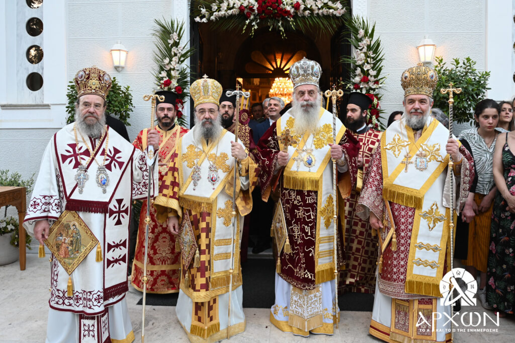 Πανδήμως η Τρίπολη λιτάνευσε τους Πολιούχους της Νεομάρτυρες Δημήτριο και Παύλο