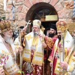 Πολυαρχιερατικό Συλλείτουργο για τον Όσιο Εφραίμ στη Νέα Μάκρη