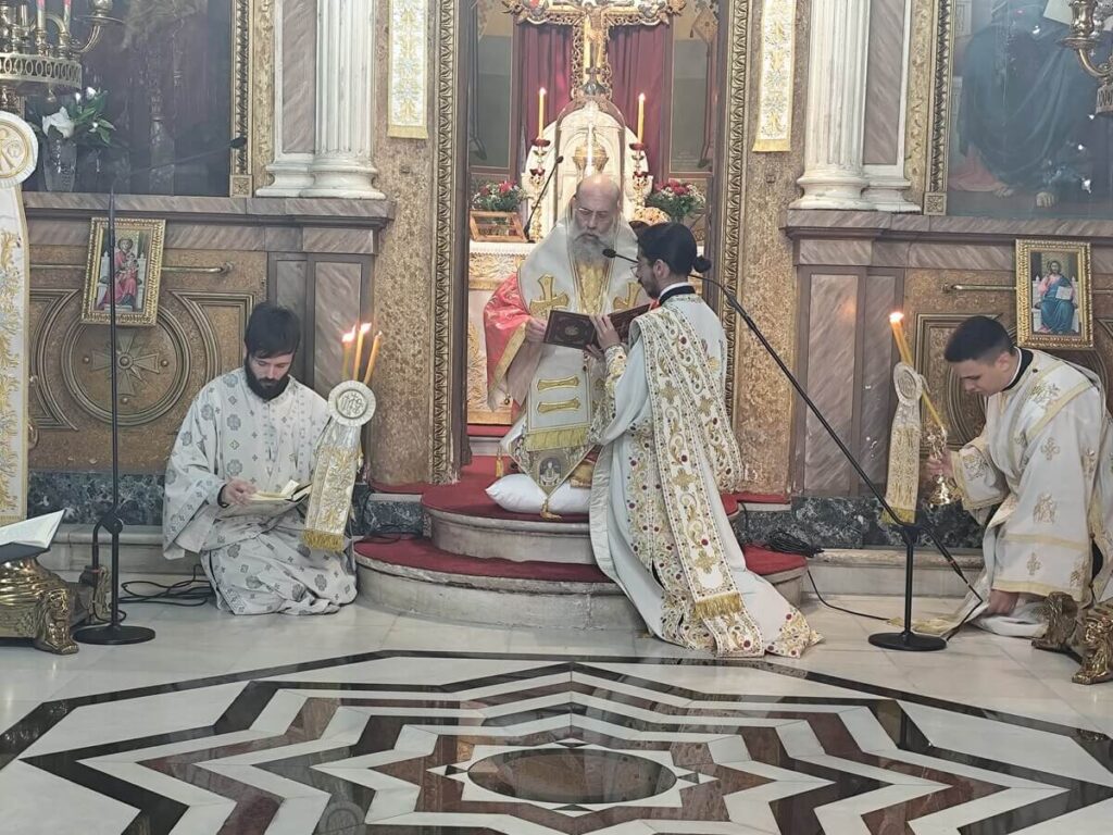 Κυριακή της Πεντηκοστής στον Ι. Μ. Ναό Αγ. Κωνσταντίνου και Ελένης Καρδίτσης
