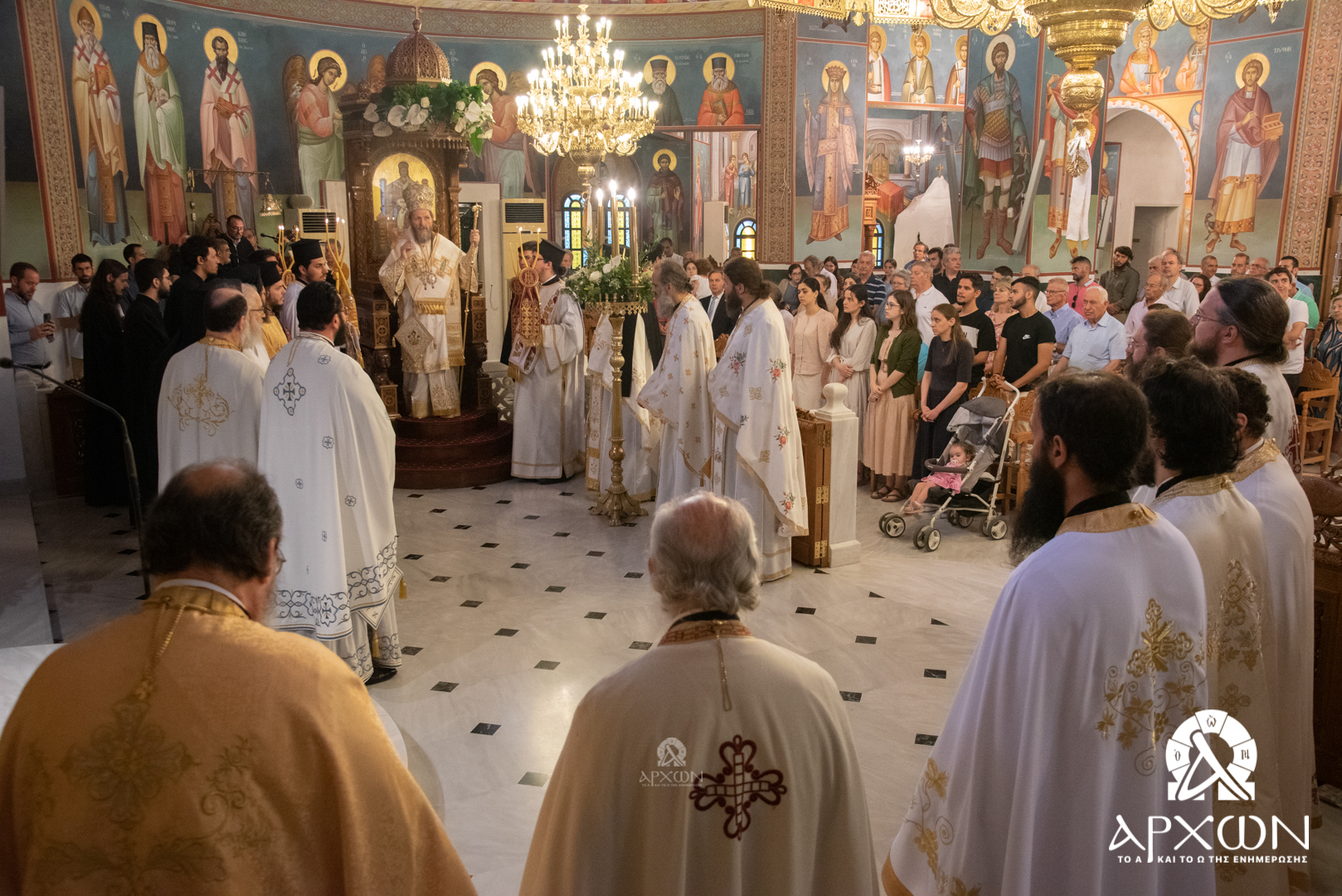 Πανηγύρισε ο Καθεδρικός Ιερός Ναός Αγίας Τριάδος Γλυφάδας