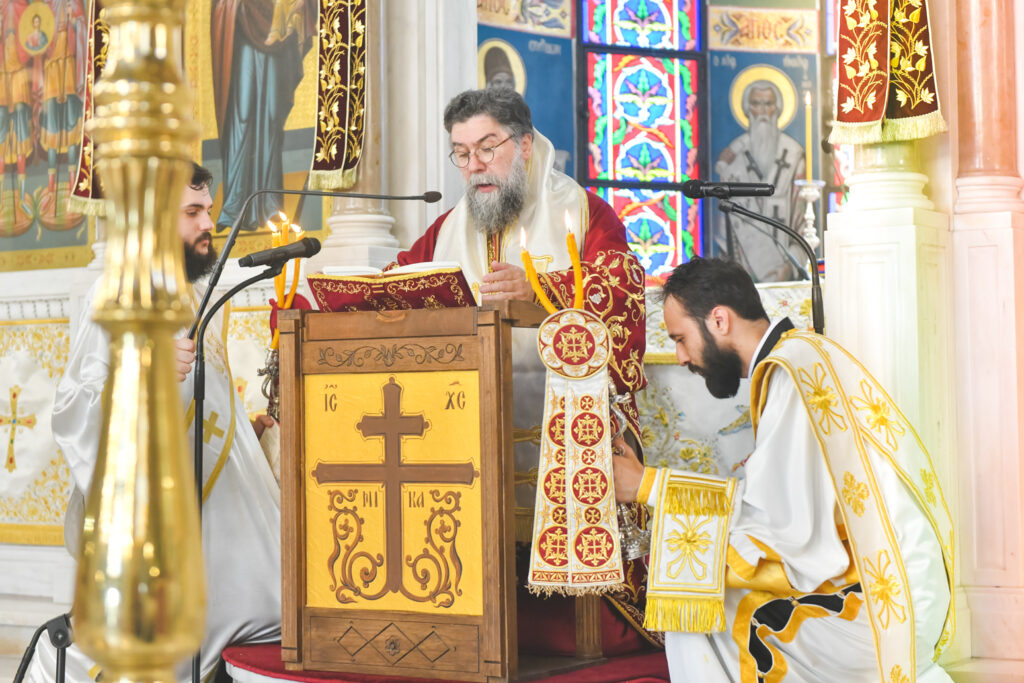 Σερρών: «Η Εκκλησία μας πορεύεται, εμπνέεται,  συγκροτείται και φωτίζεται, από το πυρ της αγίας Πεντηκοστής»