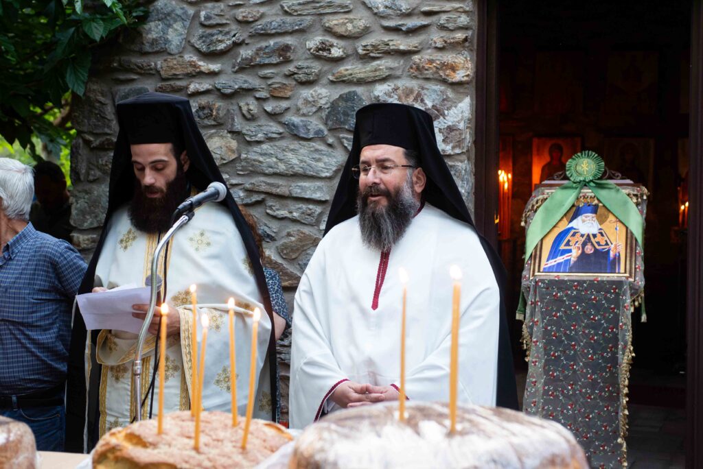 Ο εσπερινός του Αγίου Λουκά του Ιατρού στην Νέδουσα Μεσσηνίας