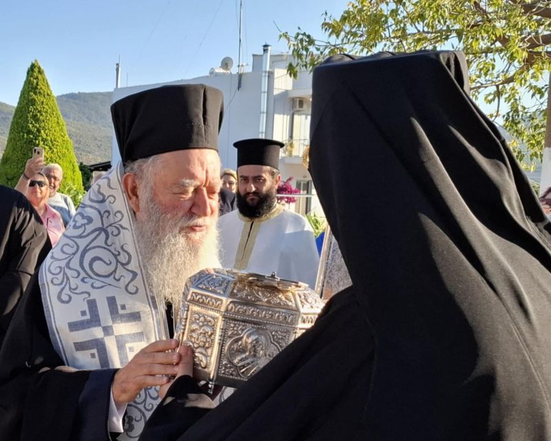 Η Χαλκίδα υποδέχθηκε την Κάρα του Αγίου Παντελεήμονος