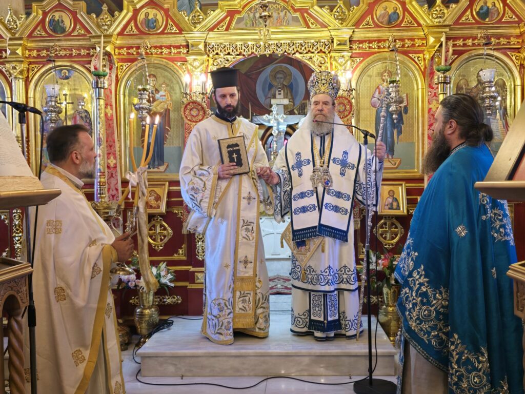 Χειροτονία Διακόνου από τον Μητροπολίτη Ιερισσού