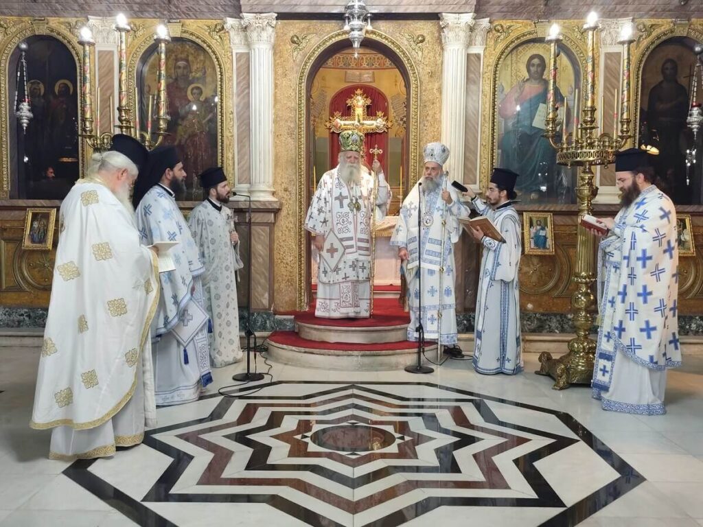 Αρχιερατικό Συλλείτουργο στον Ι. Ναό Αγίων Κωνσταντίνου και Ελένης Καρδίτσης