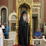 Μητροπολίτης Πειραιώς: “Όποιος είναι παιδί της Παναγίας είναι και παιδί του Παναγίου Θεού”