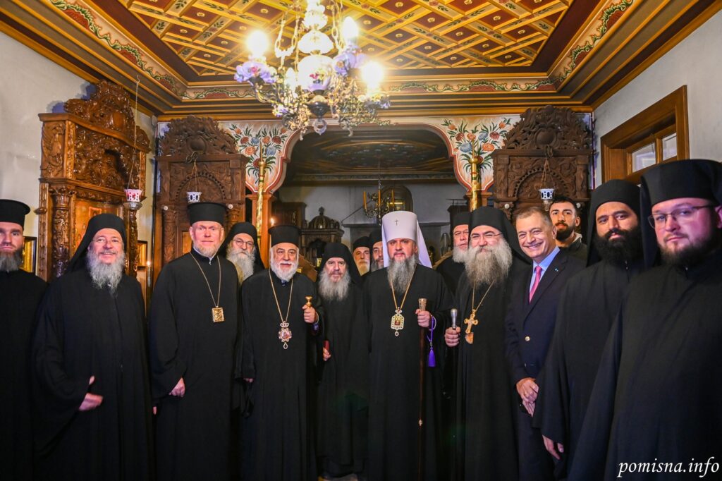 Την Ιερά Μονή Εσφιγμένου επισκέφθηκε ο Ουκρανίας Επιφάνιος