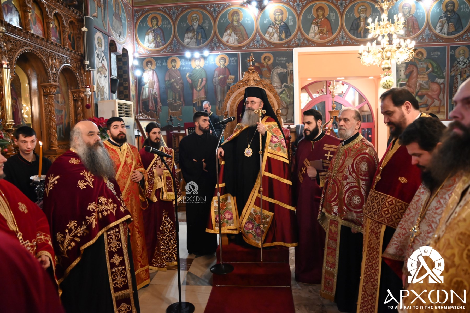 Ο Εσπερινός των Χριστουγέννων στον Ι. Μητροπολιτικό Ναό Ευαγγελιστρίας Περιστερίου