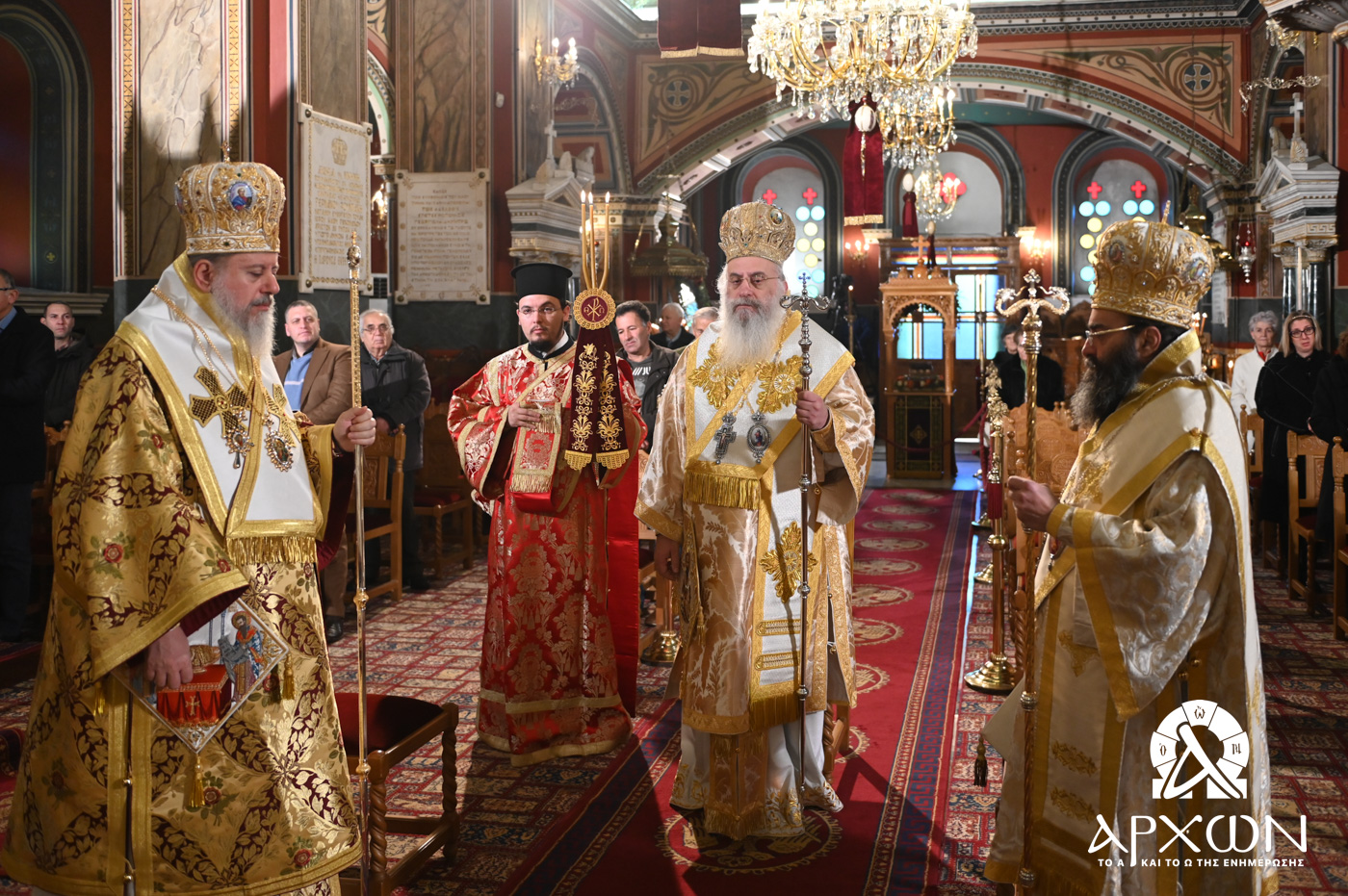 Με λαμπρότητα πανηγύρισε ο Μητροπολιτικός Ι. Ναός Αγίου Βασιλείου Τρίπολης